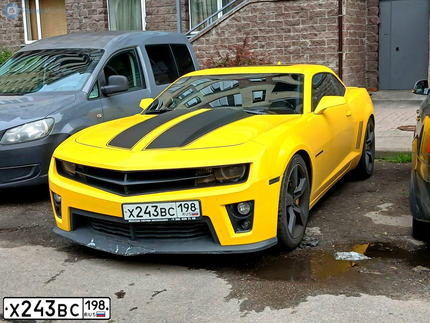 Фото автомобиля CHEVROLET CAMARO, 2011 — госномер А196АА50. Цвет: ЖЁЛТЫЙ