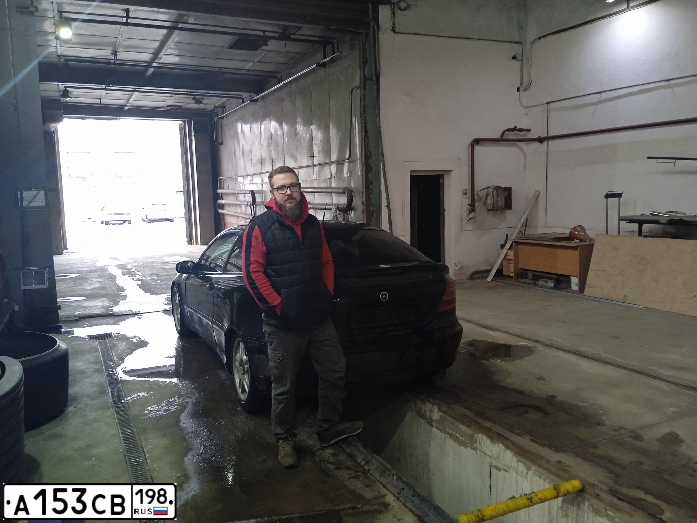 Фото автомобиля MERCEDES-BENZ C230, 2002 — госномер М134УР196