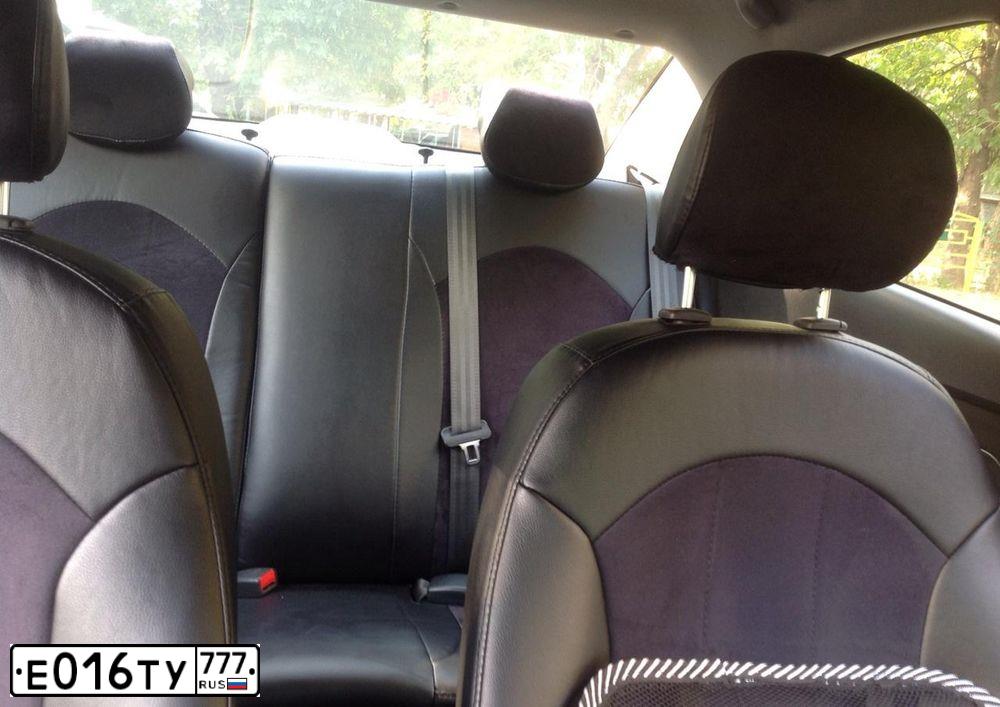Фото автомобиля KIA RIO, 2016 — госномер Е016ТУ777. Цвет: Серебристый