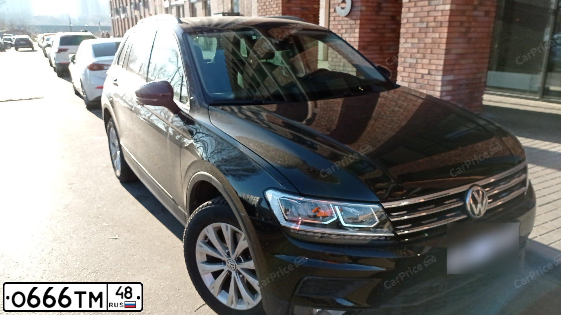 Фото автомобиля VOLKSWAGEN TIGUAN, 2019 — госномер Р105РЕ48