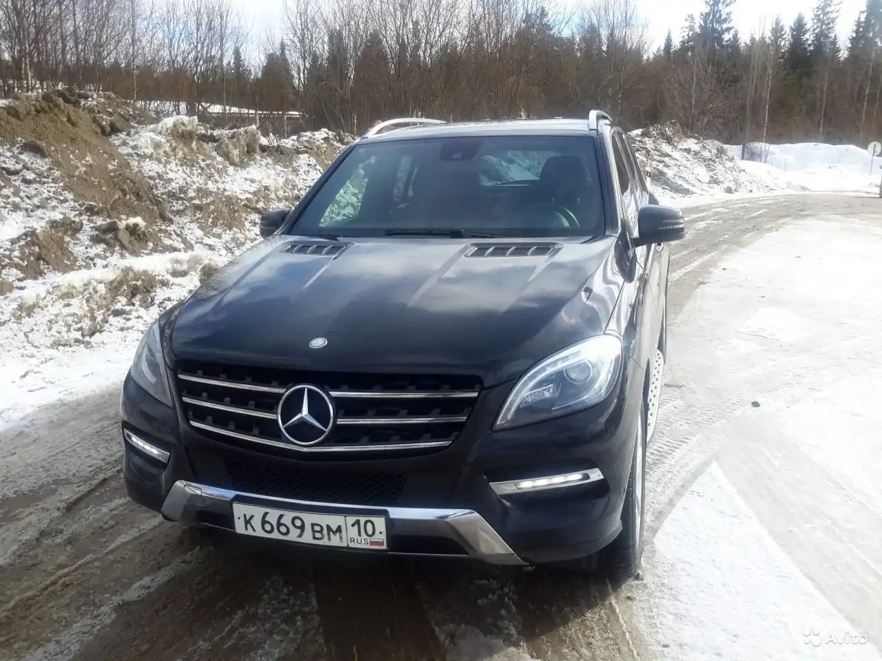 Фото автомобиля MERCEDES GLE-KLASSE, 2017 — госномер К819ЕМ147. Цвет: ЧЕРНЫЙ