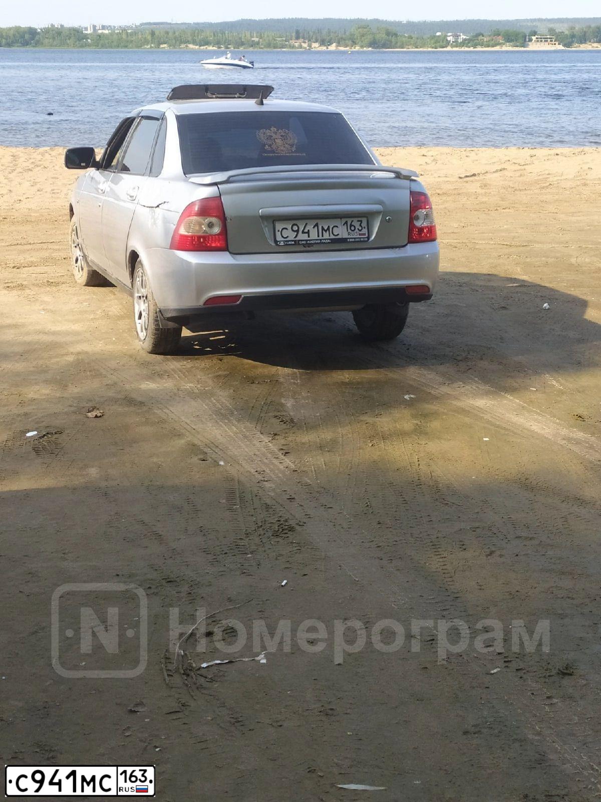 Фото автомобиля LADA 2170 PRIORA, 2008 — госномер С941МС163. Цвет: СВЕТЛО-СЕРЕБРИСТЫЙ-МЕТАЛЛИК