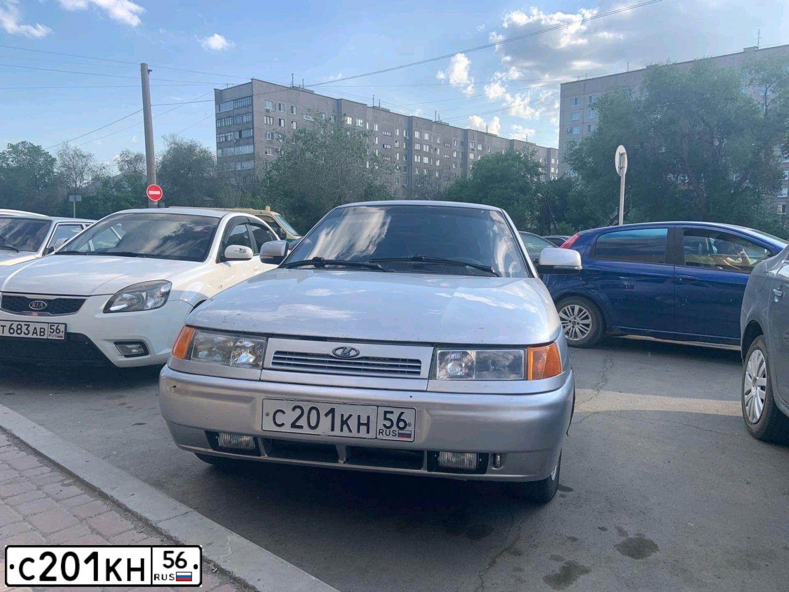 Фото автомобиля LADA 2112, 2006 — госномер В708НР156. Цвет: СВЕТЛО-СИНИЙ