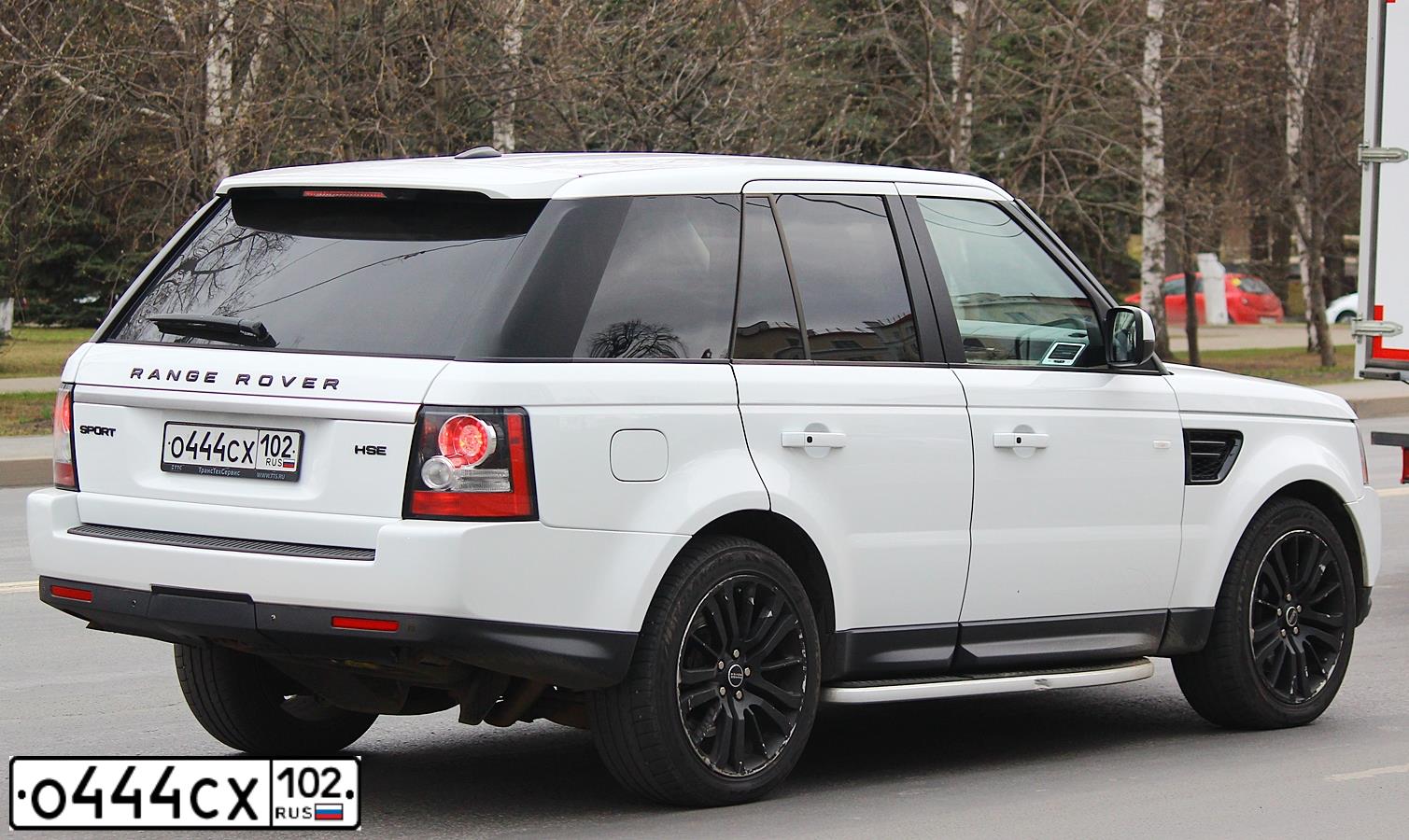 Фото автомобиля LANDROVER RANGE ROVER SPORT, 2012 — госномер В360КА702. Цвет: ЯРКО-БЕЛЫЙ