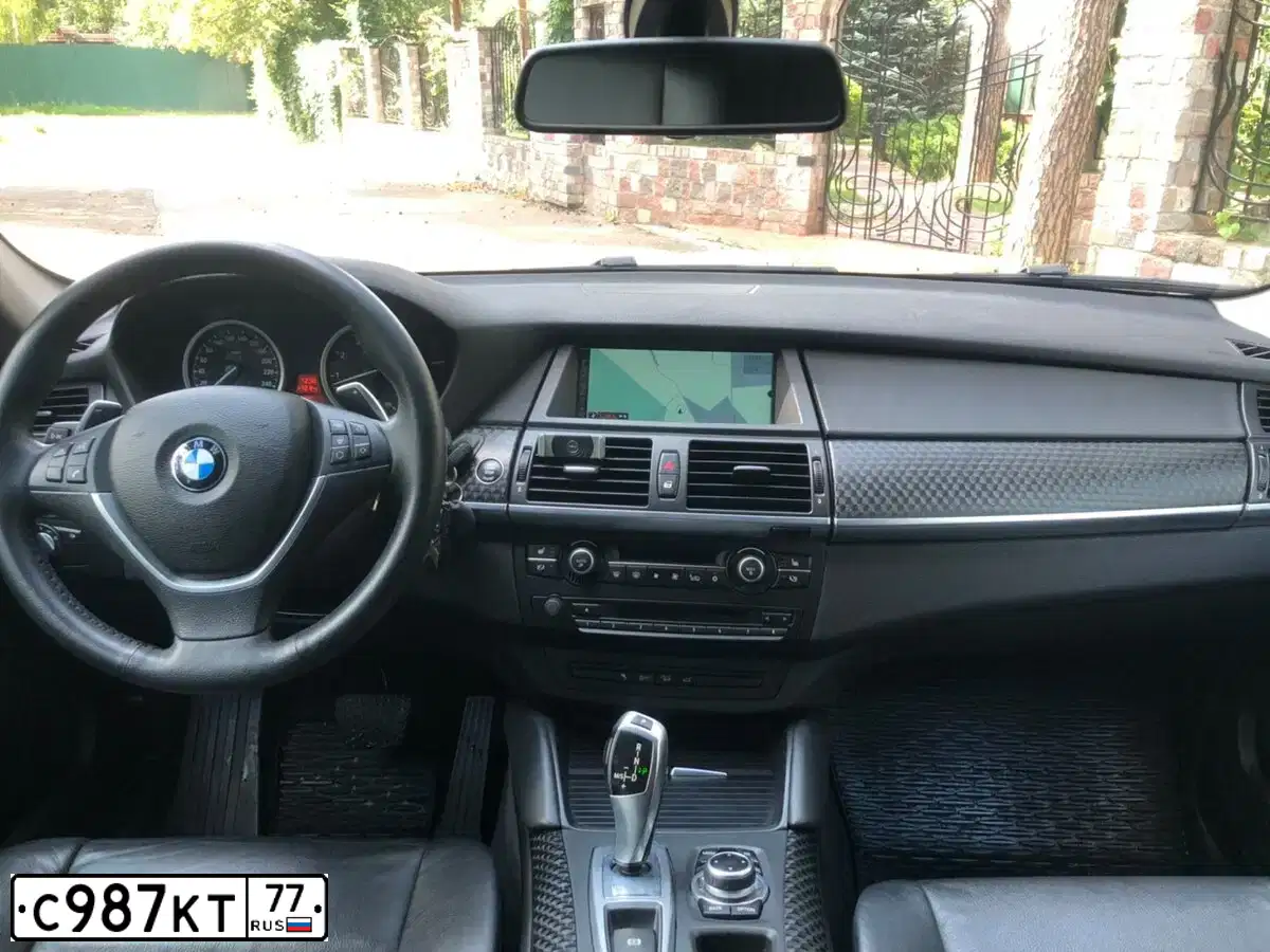 Фото автомобиля BMW X6, 2013 — госномер К324МЕ763. Цвет: ЧЕРНЫЙ
