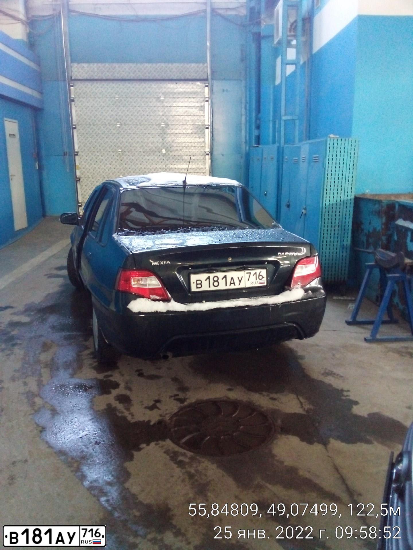 Фото автомобиля DAEWOO NEXIA, 2012 — госномер О030РО716. Цвет: Бледно-Черный