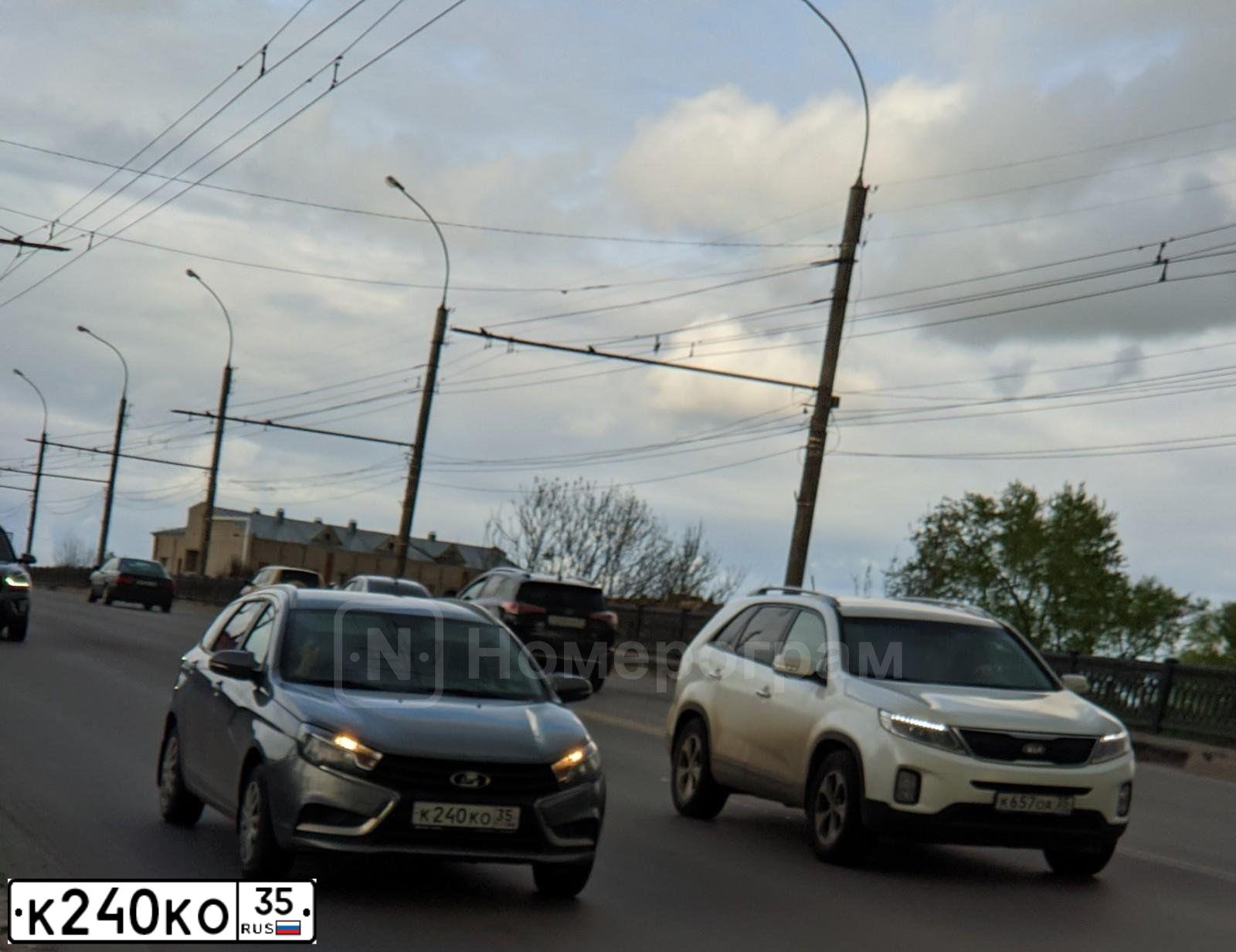 Фото автомобиля MERCEDES GL-KLASSE, 2018 — госномер К240КО35. Цвет: Белый