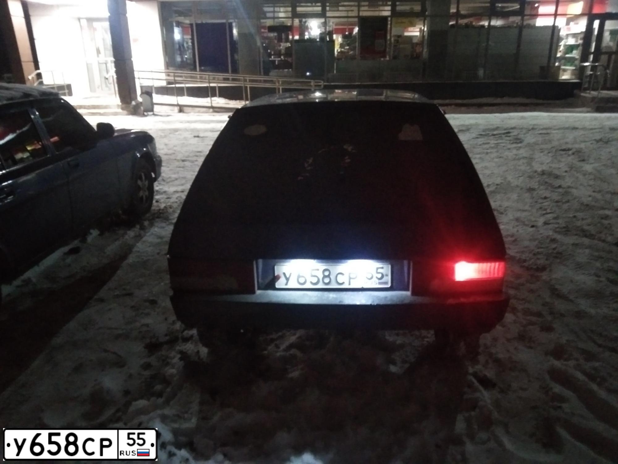 Фото автомобиля LADA 2108 SAMARA, 1996 — госномер У658СР55. Цвет: синий