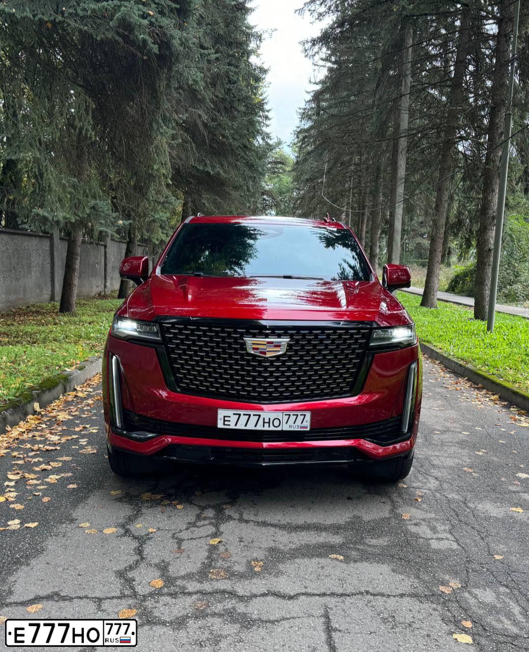 Фото автомобиля MERCEDES GL-KLASSE, 2015 — госномер Е777НО777. Цвет: ЧЕРНЫЙ