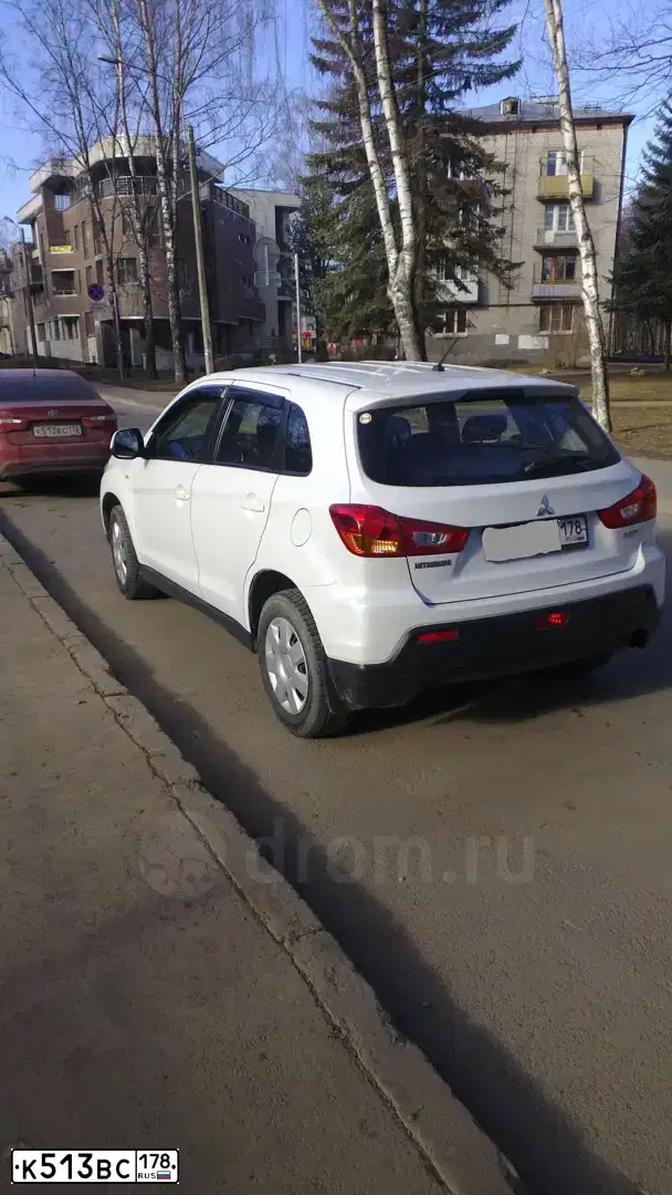 Фото автомобиля KIA RIO, 2011 — госномер К513ВС178. Цвет: Красный