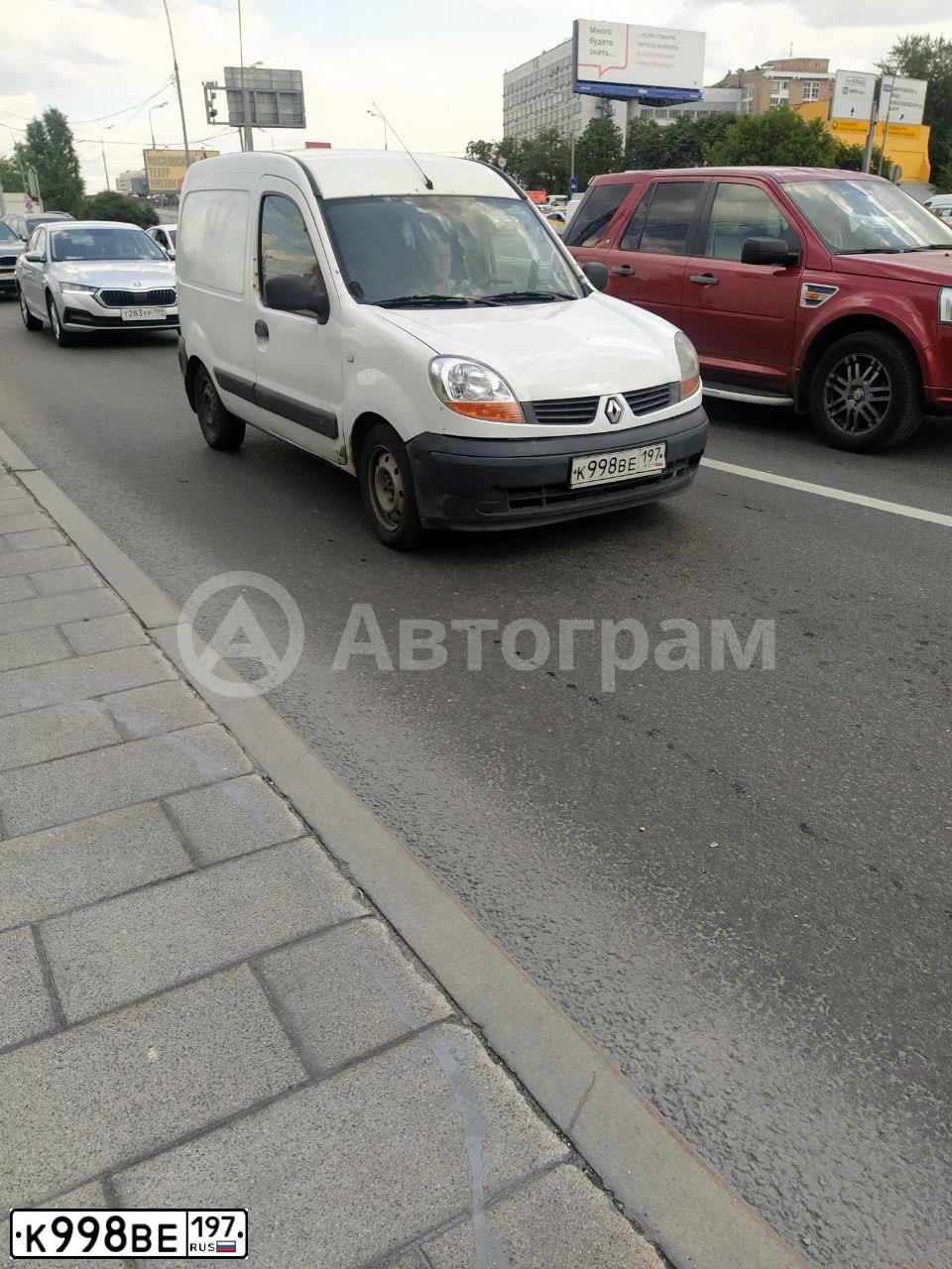 Фото автомобиля RENAULT KANGOO, 2006 — госномер К998ВЕ197. Цвет: БЕЛЫЙ