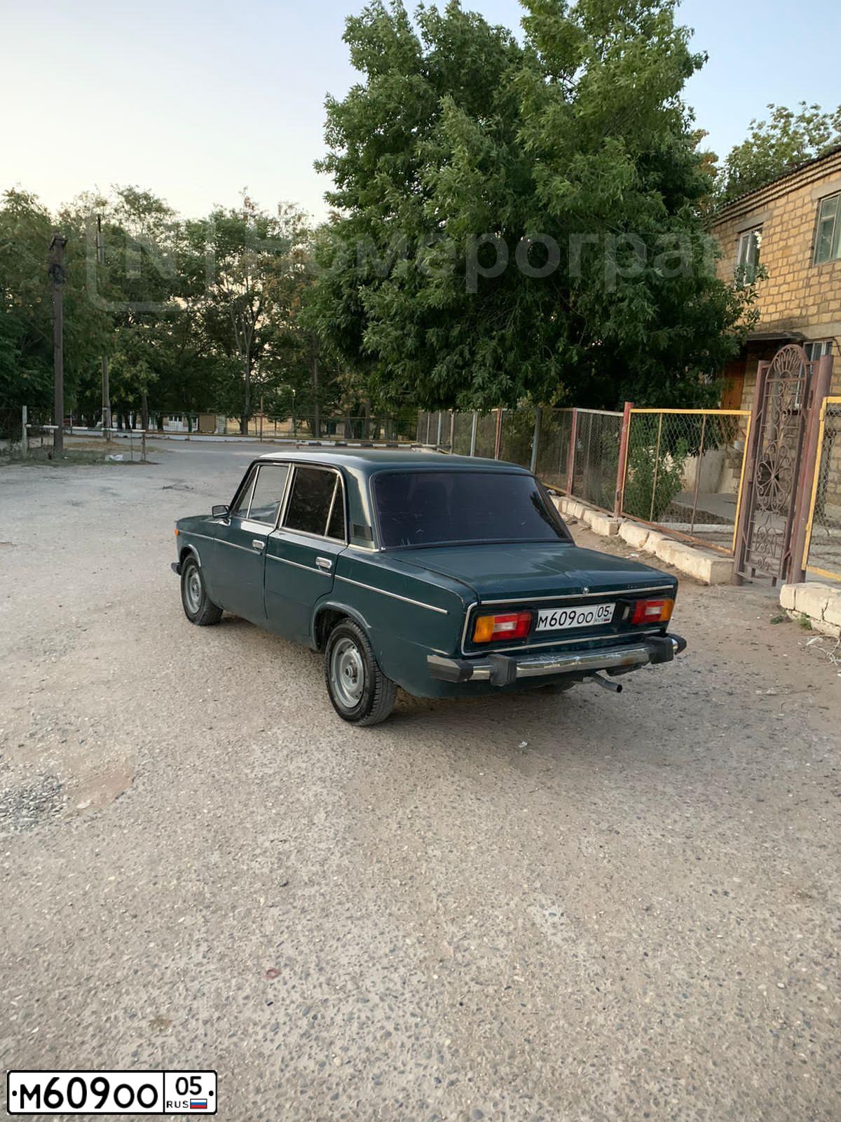 Фото автомобиля LADA 2106, 2004 — госномер М609ОО05. Цвет: ЗЕЛЕНАЯ ТЕМНО-ЗЕЛЕНАЯ