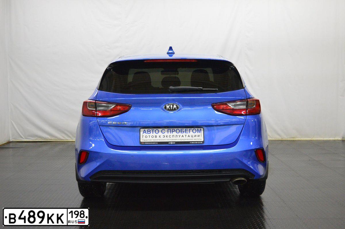 Фото автомобиля KIA CEE'D, 2018 — госномер В489КК198. Цвет: СИНИЙ