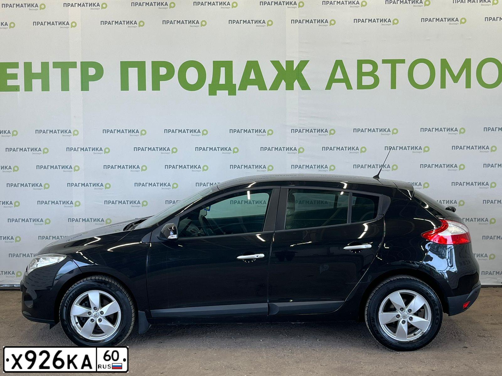Фото автомобиля RENAULT MEGANE, 2011 — госномер Х926КА60. Цвет: ЧЕРНЫЙ