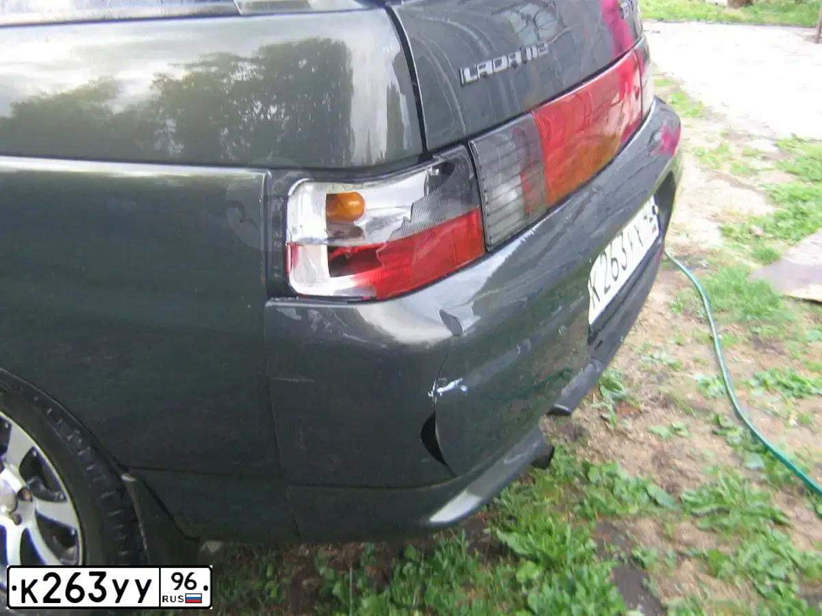 Фото автомобиля LADA 2112, 2008 — госномер К263УУ96. Цвет: СЕРО-СИНЕ-ЗЕЛЕНЫЙ
