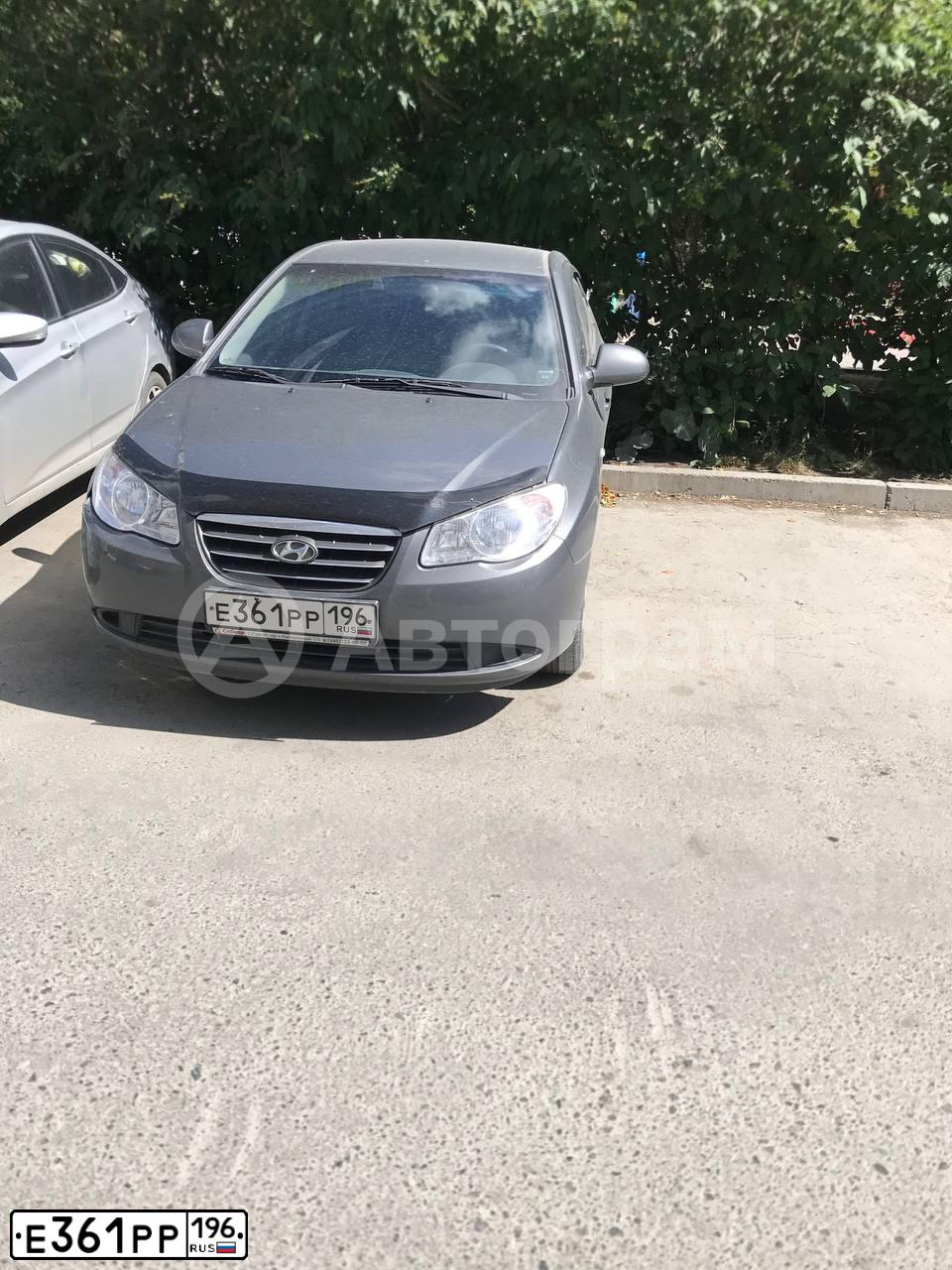 Фото автомобиля HYUNDAI ELANTRA, 2008 — госномер Е361РР196. Цвет: Серый