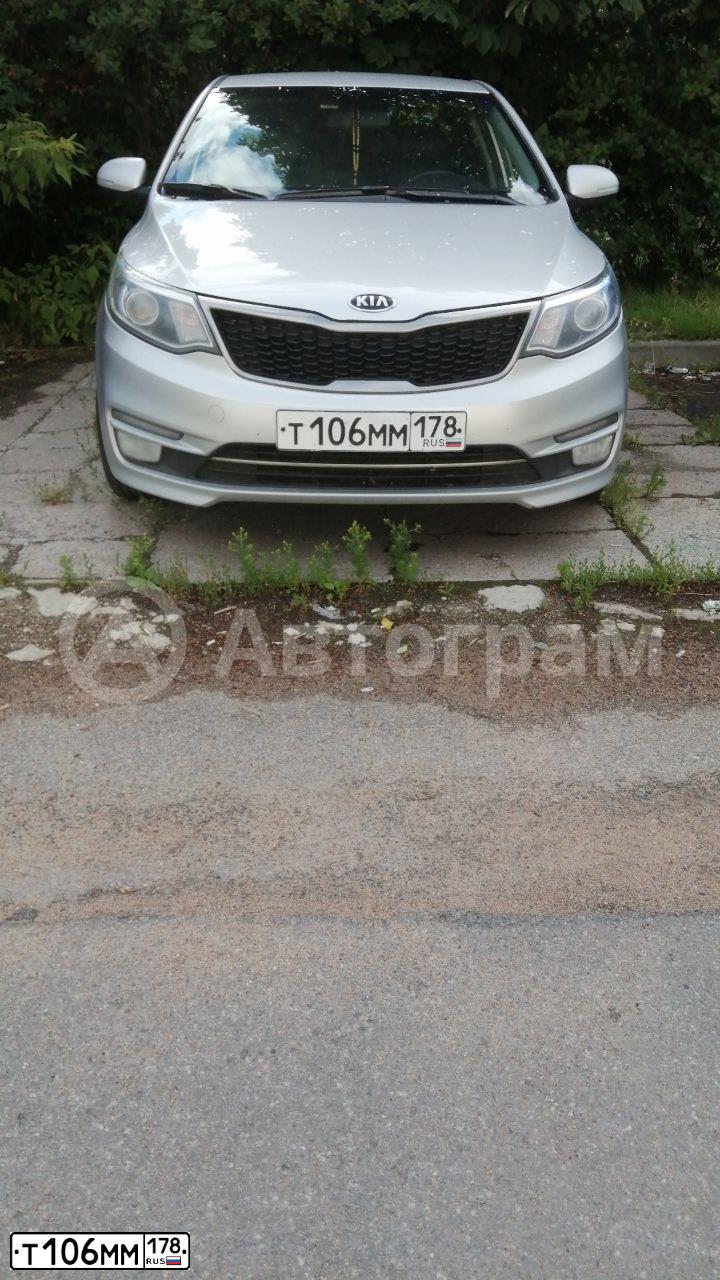 Фото автомобиля KIA RIO, 2015 — госномер Т106ММ178. Цвет: СЕРЕБРИСТЫЙ