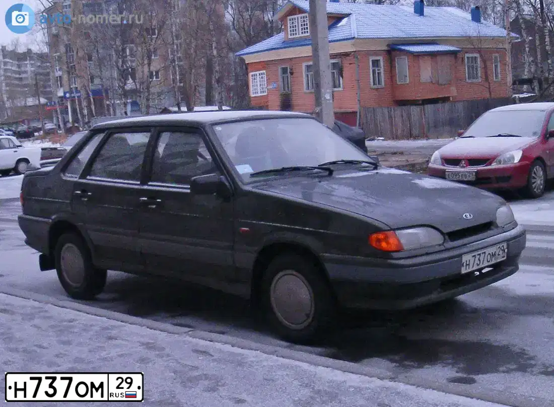 Фото автомобиля LADA 2115 SAMARA, 2004 — госномер Н737ОМ29. Цвет: ТЕМНО-ЗЕЛЕНЫЙ