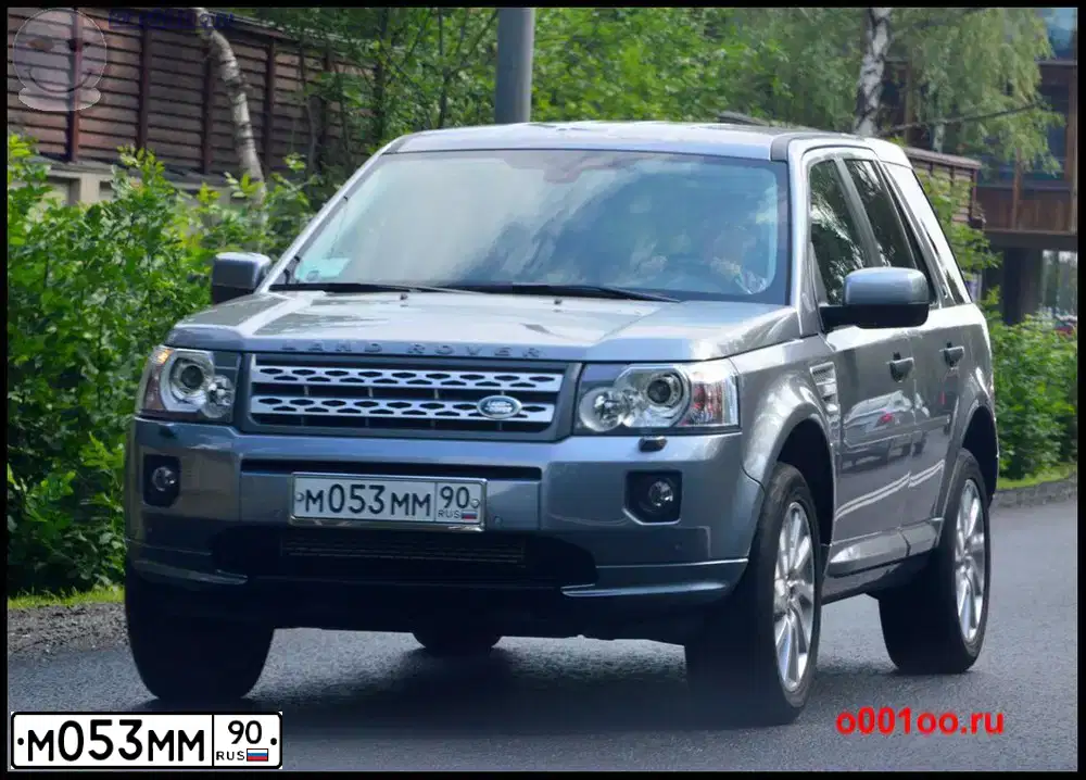 Фото автомобиля TOYOTA LANDCRUISER, 2003 — госномер М053ММ90. Цвет: ЧЕРНЫЙ