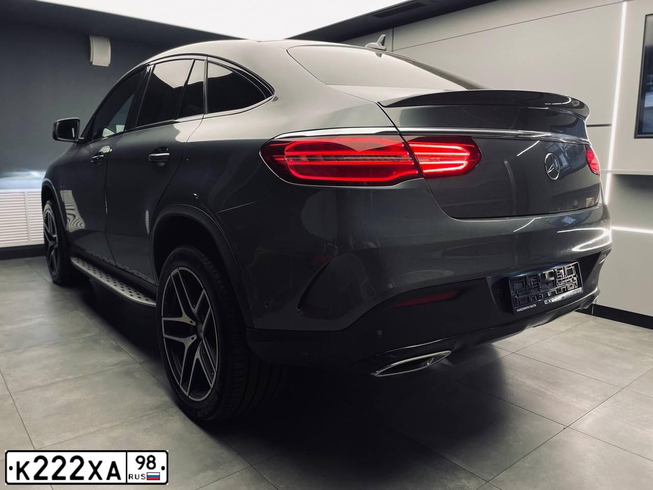 Фото автомобиля BMW X5, 2013 — госномер Т646ЕО707. Цвет: ЧЕРНЫЙ