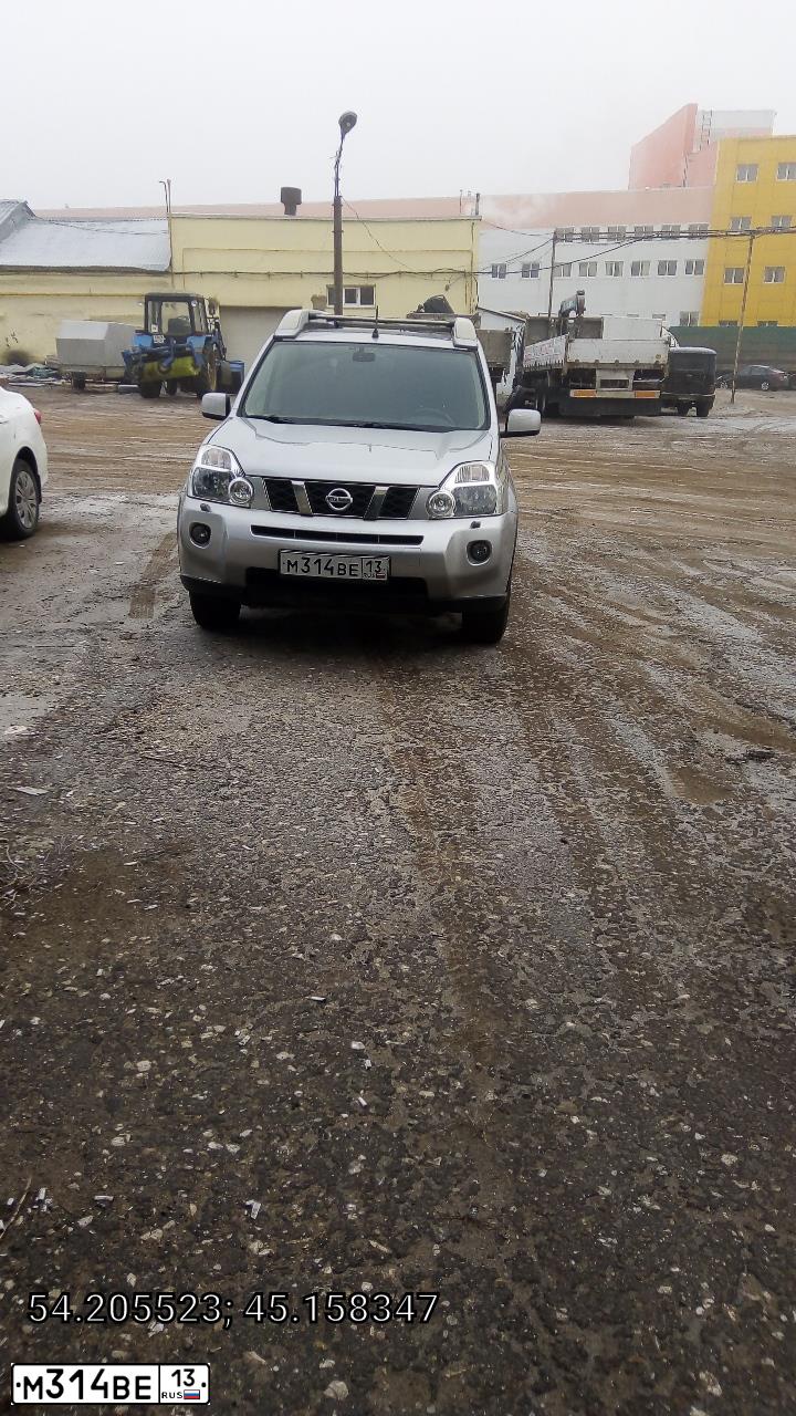 Фото автомобиля NISSAN X-TRAIL, 2010 — госномер М314ВЕ13. Цвет: Серебристый