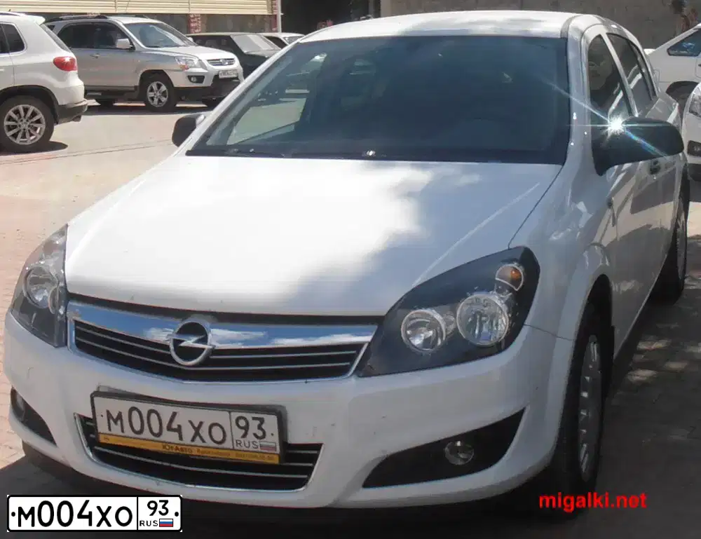 Фото автомобиля MERCEDES E-KLASSE, 2004 — госномер Е476ЕК761. Цвет: Серо-голубой