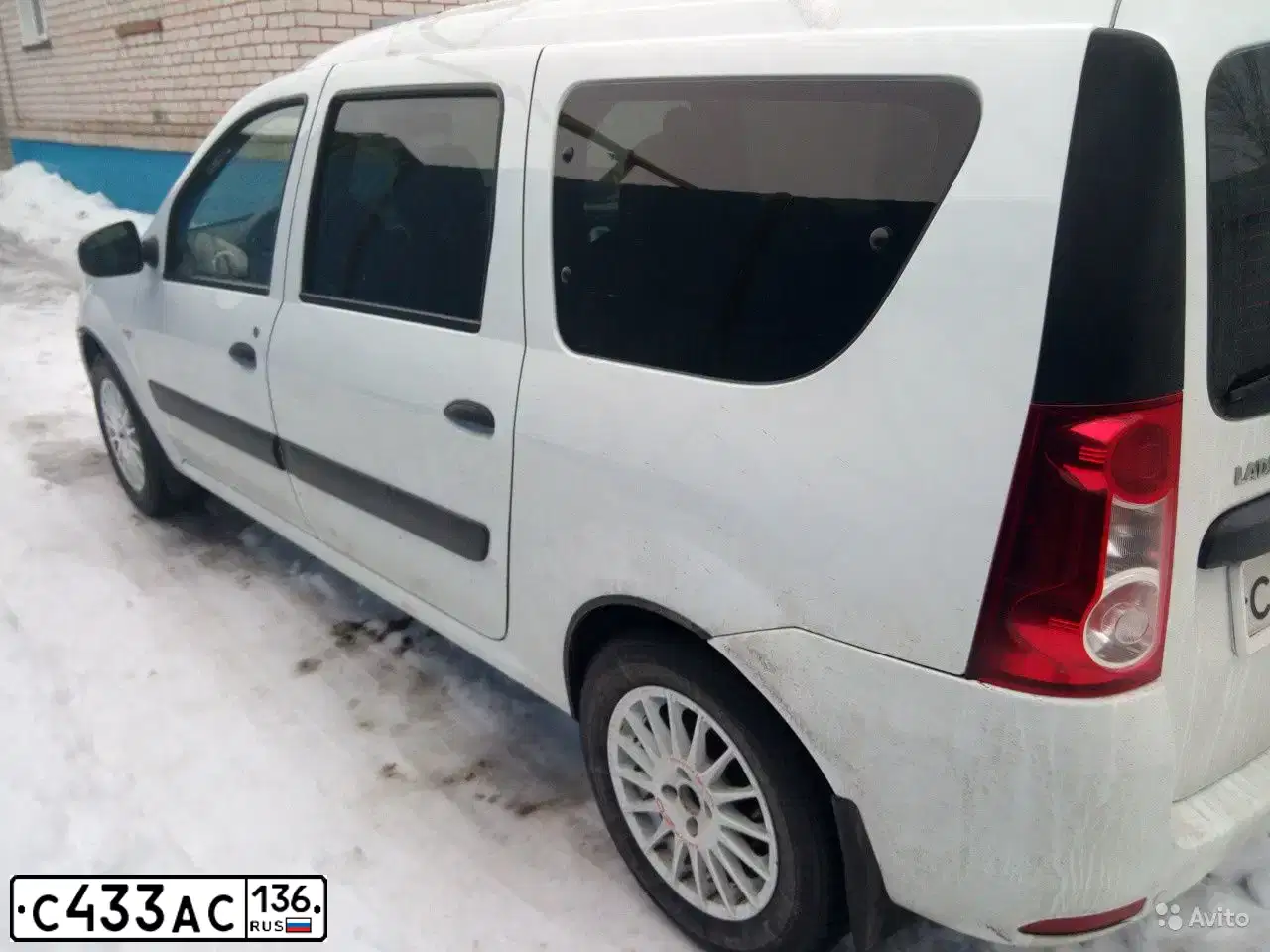 Фото автомобиля LADA LARGUS, 2012 — госномер С433АС136. Цвет: Белый