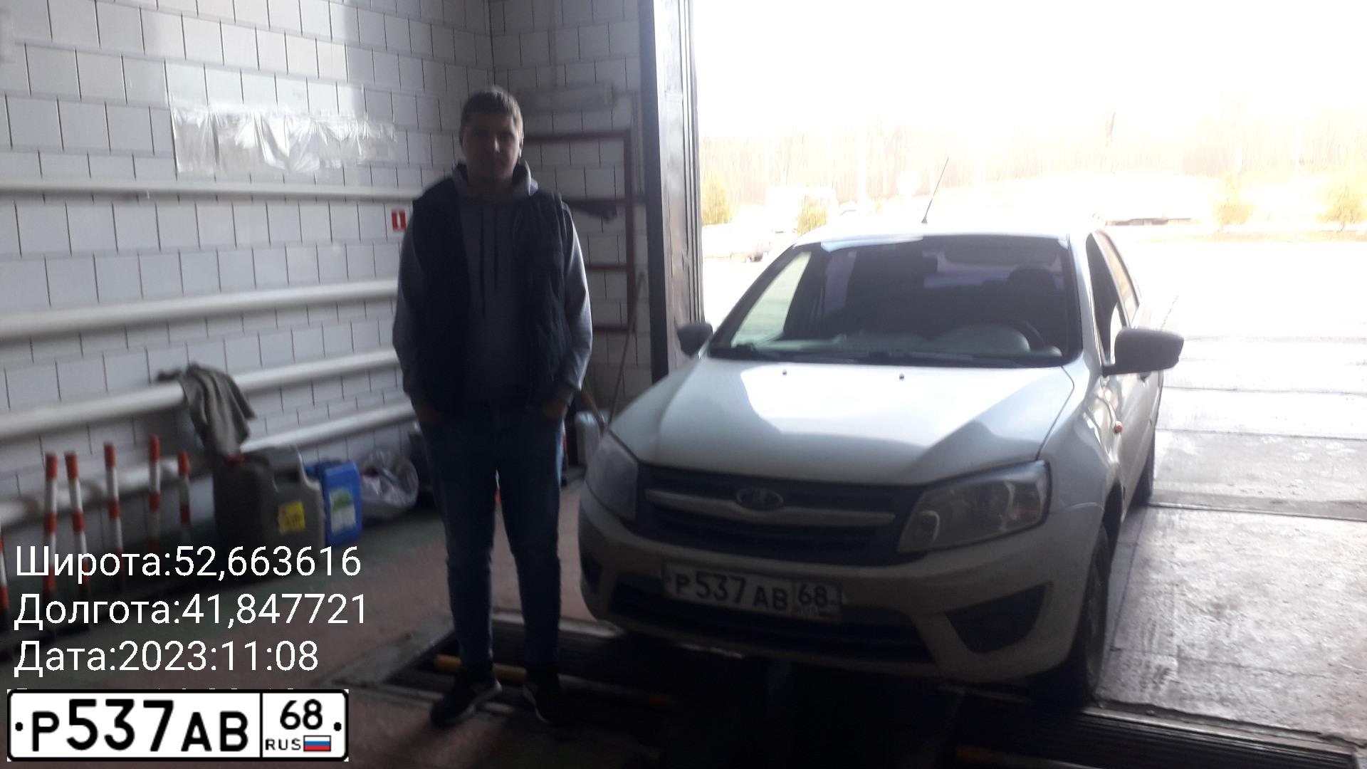 Фото автомобиля LADA 2191 GRANTA, 2015 — госномер Р537АВ68. Цвет: Белый