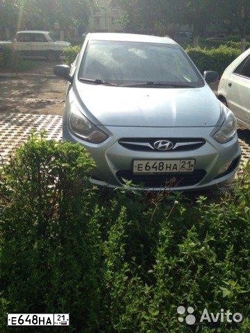 Фото автомобиля HYUNDAI SOLARIS, 2011 — госномер В808НМ21. Цвет: СЕРО-ГОЛУБОЙ