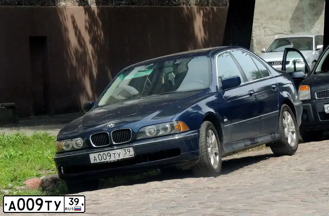 Фото автомобиля BMW 530, 1999 — госномер С614УВ39