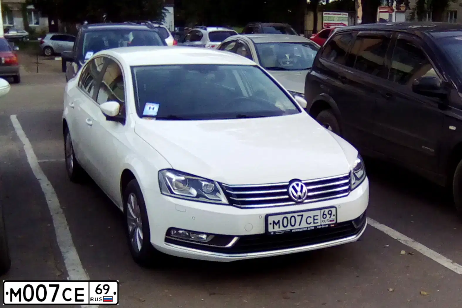Фото автомобиля VOLKSWAGEN PASSAT, 2012 — госномер М007СЕ69. Цвет: Белый