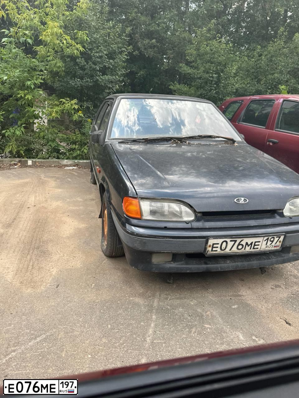 Фото автомобиля LADA 2115 SAMARA, 2005 — госномер Е076МЕ197. Цвет: ЧЕРНЫЙ