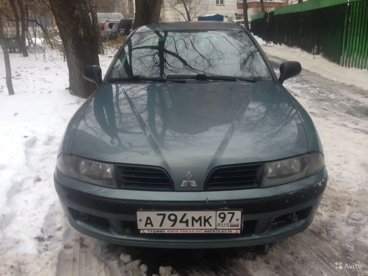 Фото автомобиля MITSUBISHI CARISMA, 2003 — госномер А794МК97. Цвет: СЕРО-ЗЕЛЕНЫЙ