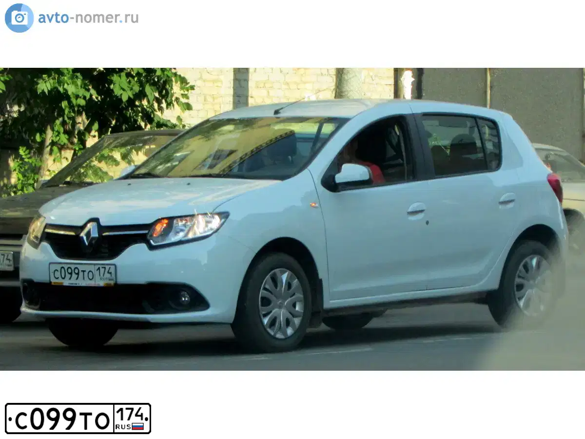 Фото автомобиля RENAULT SANDERO, 2015 — госномер С099ТО174. Цвет: Белый
