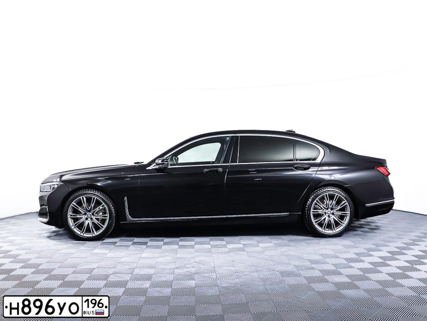 Фото автомобиля BMW 7ER, 2019 — госномер Р903ЕТ550. Цвет: ЧЕРНЫЙ