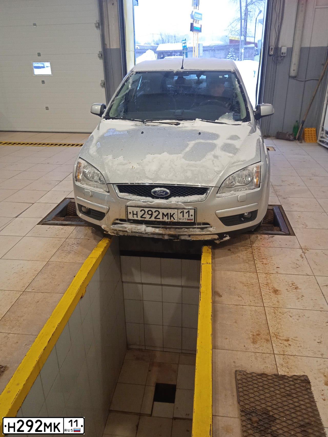 Фото автомобиля FORD FOCUS, 2007 — госномер Н292МК11