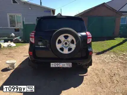 Фото автомобиля TOYOTA RAV4, 2010 — госномер Т099ВУ102. Цвет: ЧЕРНЫЙ