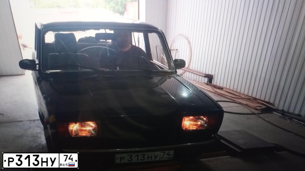 Фото автомобиля LADA 2105 LADA, 2002 — госномер Р313НУ74. Цвет: сине-зеленый