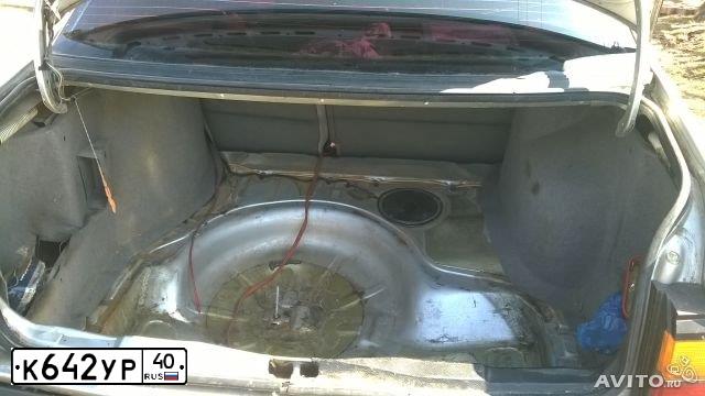 Фото автомобиля VOLKSWAGEN PASSAT, 1989 — госномер К577ОТ40. Цвет: СЕРЕБРИСТЫЙ
