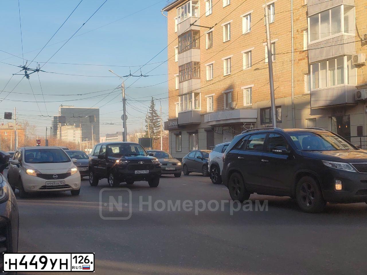 Фото автомобиля HONDA CIVIC, 2012 — госномер Р269МТ761. Цвет: ЧЕРНЫЙ