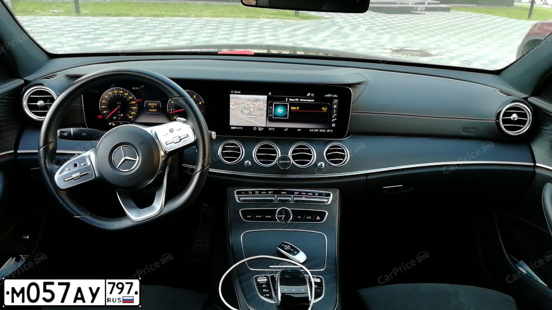 Фото автомобиля MERCEDES E-KLASSE, 2018 — госномер М057АУ797. Цвет: ЧЕРНЫЙ