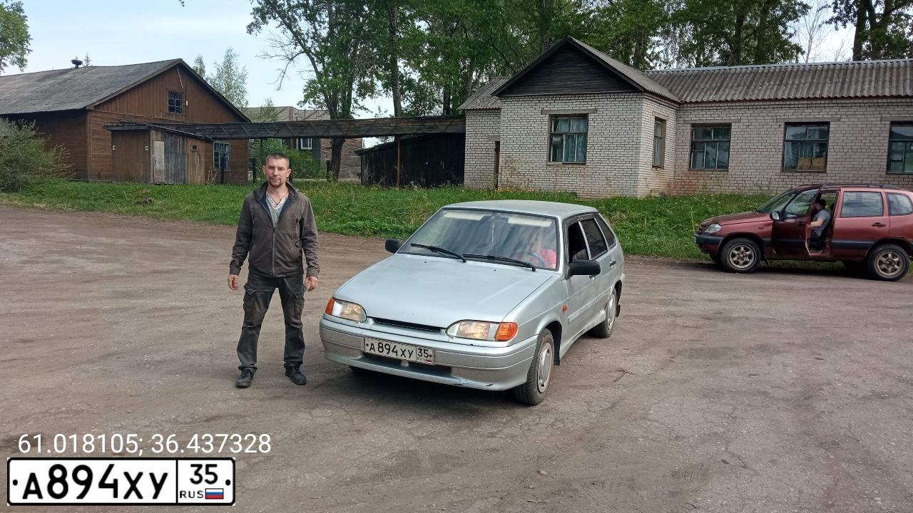 Фото автомобиля LADA 2114 SAMARA, 2010 — госномер А894ХУ35. Цвет: Светло-Серебристый металлик