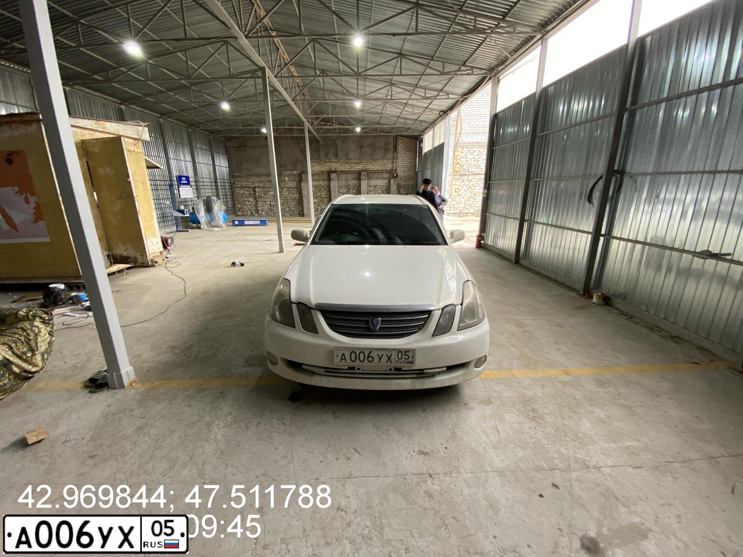Фото автомобиля TOYOTA MARK II, 2006 — госномер А006УХ05