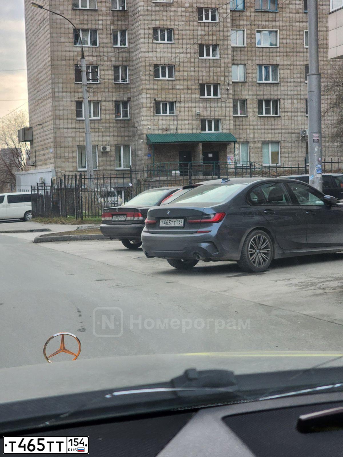 Фото автомобиля LADA 2104, 2011 — госномер Т465ТТ154. Цвет: КАЛИПСО(СИНИЙ)