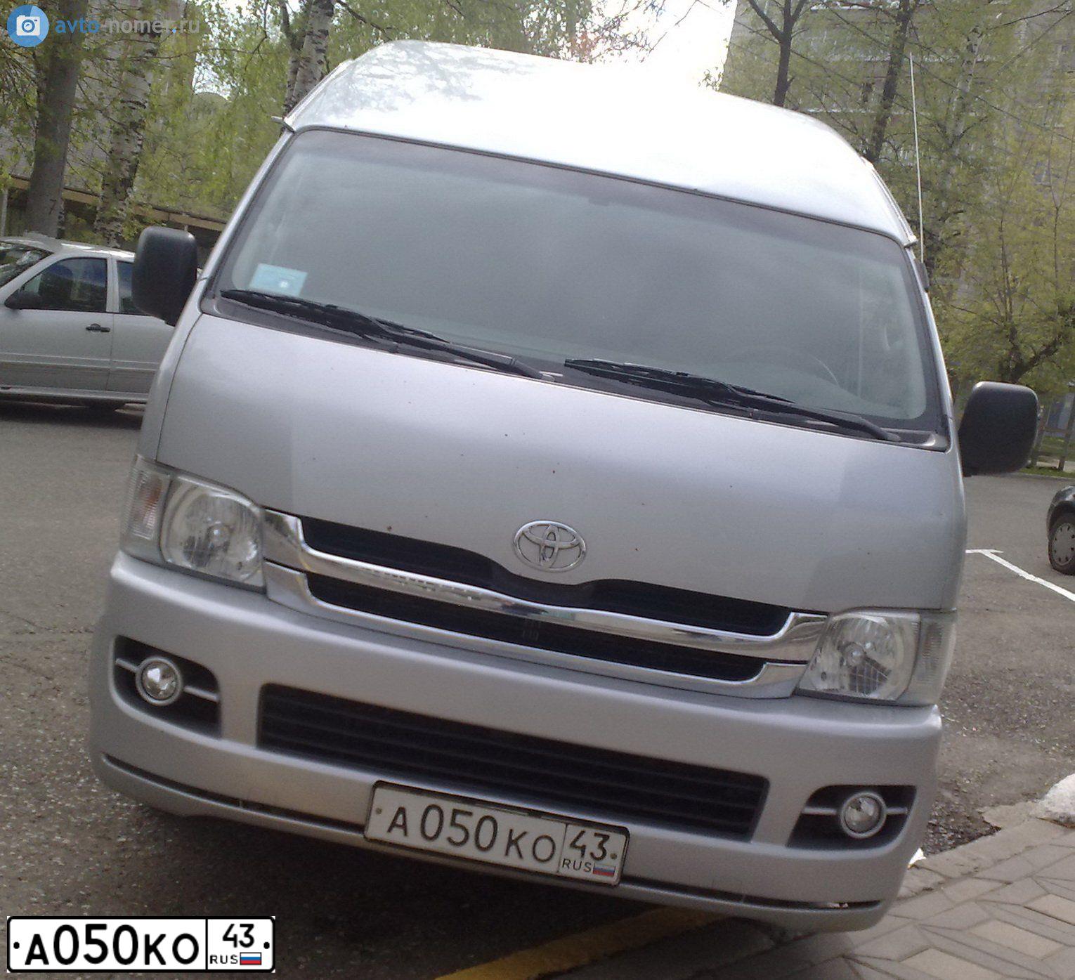Фото автомобиля MERCEDES V-KLASSE, 2016 — госномер А050КО43. Цвет: ЧЕРНЫЙ