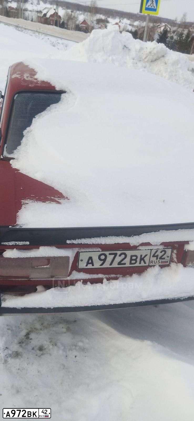 Фото автомобиля LADA 2105, 1993 — госномер А972ВК42. Цвет: ВИШНЕВЫЙ