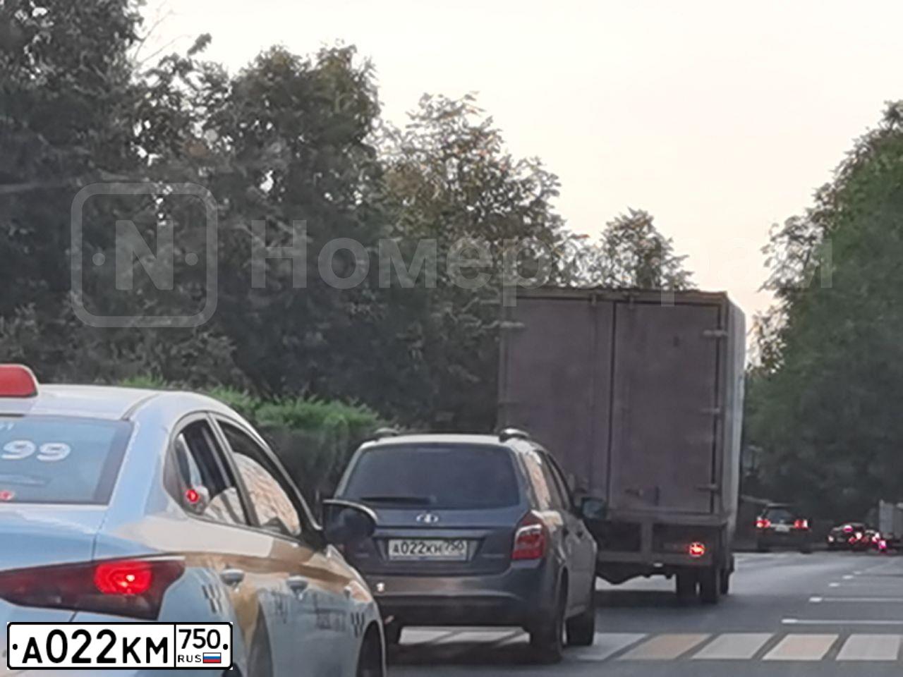 Фото автомобиля HYUNDAI IX35, 2011 — госномер Т904НА142. Цвет: СЕРЕБРИСТЫЙ