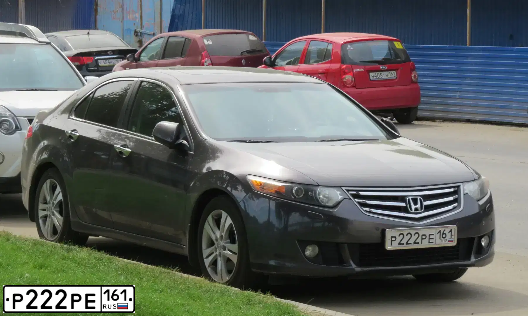 Фото автомобиля HONDA ACCORD, 2010 — госномер М816ЕТ761. Цвет: ТЕМНО-СЕРЫЙ