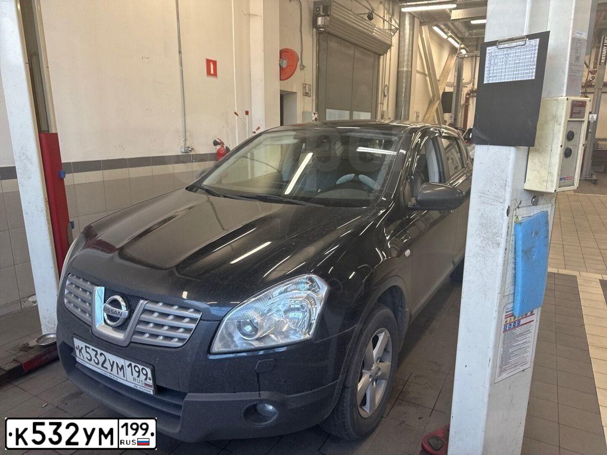 Фото автомобиля NISSAN QASHQAI, 2009 — госномер К532УМ199. Цвет: ЧЕРНЫЙ