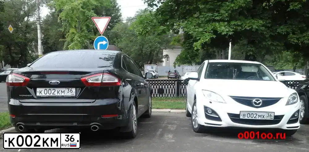 Фото автомобиля LADA 2110, 2004 — госномер К002КМ36. Цвет: СВЕТЛО-СЕРЕБРИСТЫЙ МЕТАЛЛ